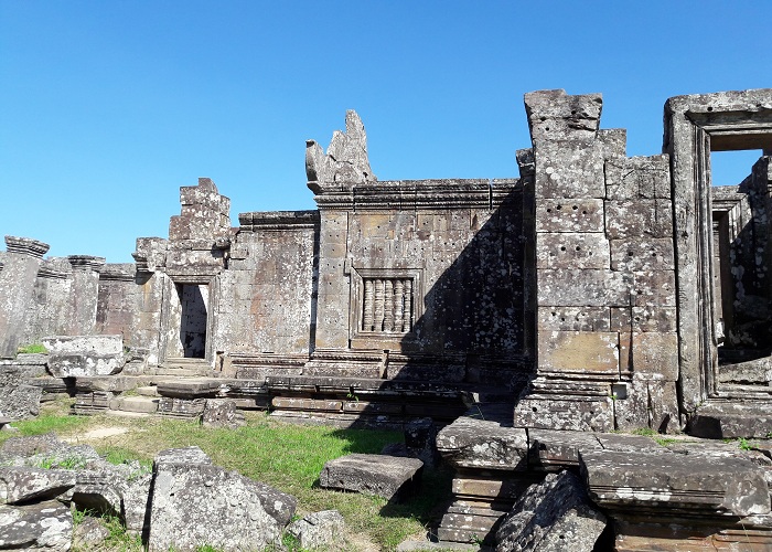 Temple Preah Vihear gopuras ombre